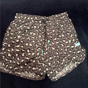 Medium LEGENDS workout shorts gray/black leopard print - like new. 5” inseam